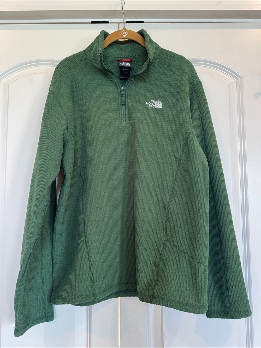 The North Face  1/4 zip men’s Medium pullover forest green textured